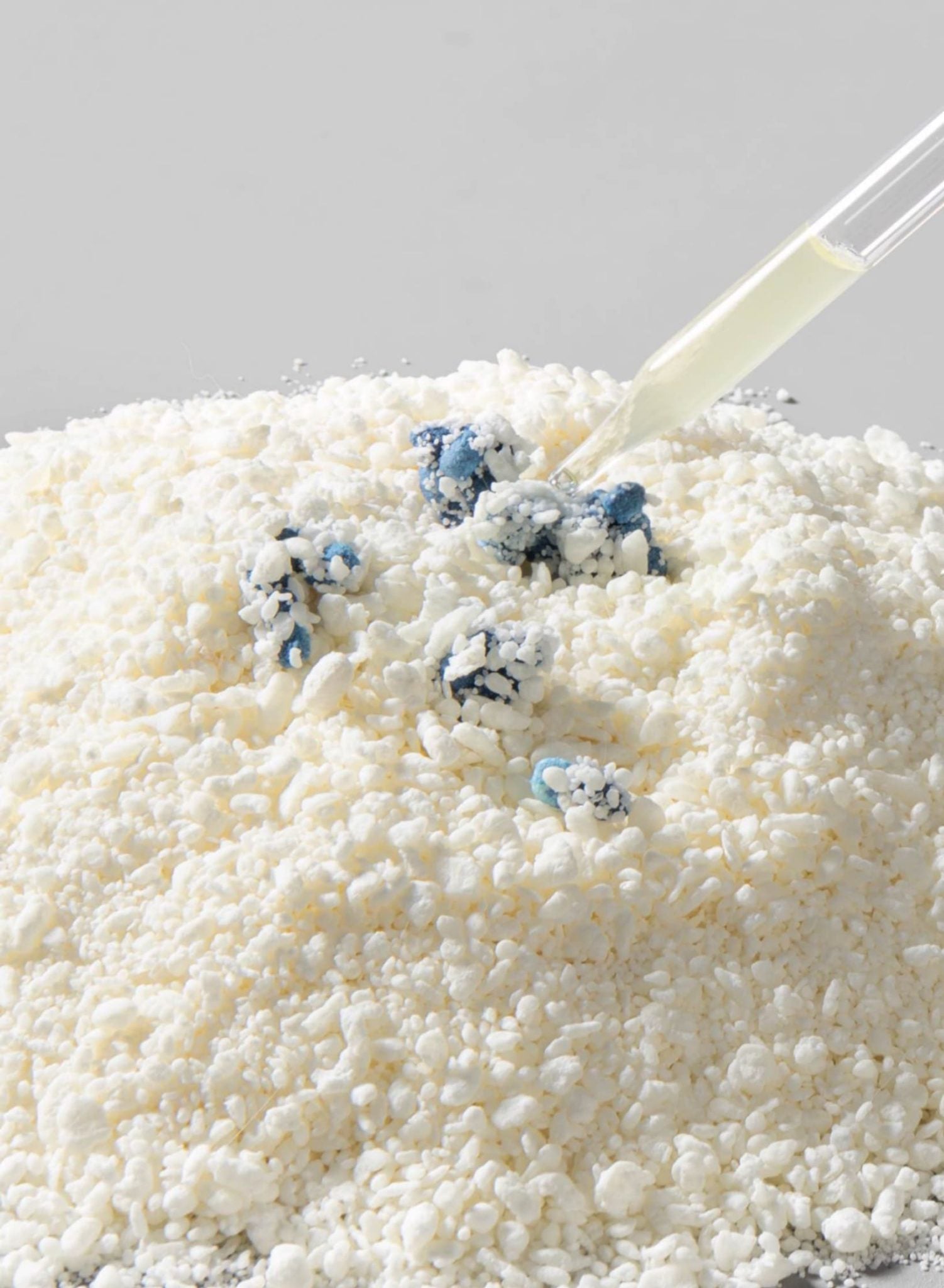 Health-Monitoring Natural Cat Litter